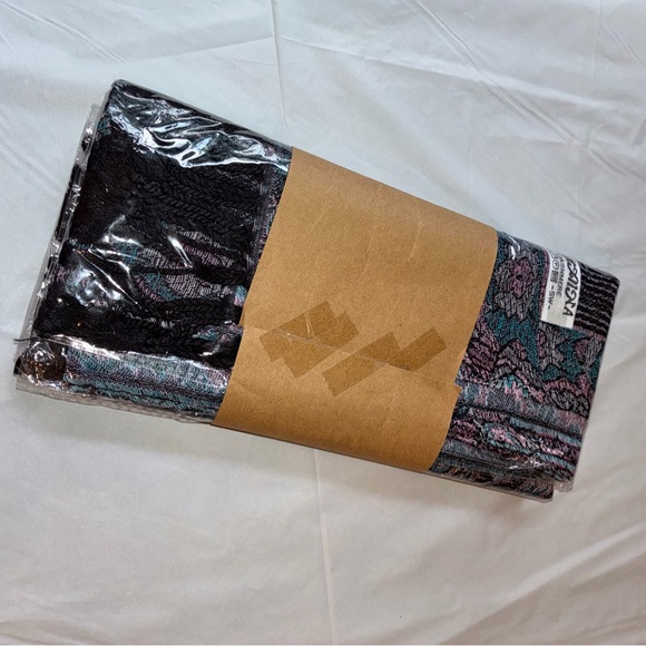 Thailand Silk & Cashmere Scarf - Black with Teal & Pink Paisley - Picture 4 of 5